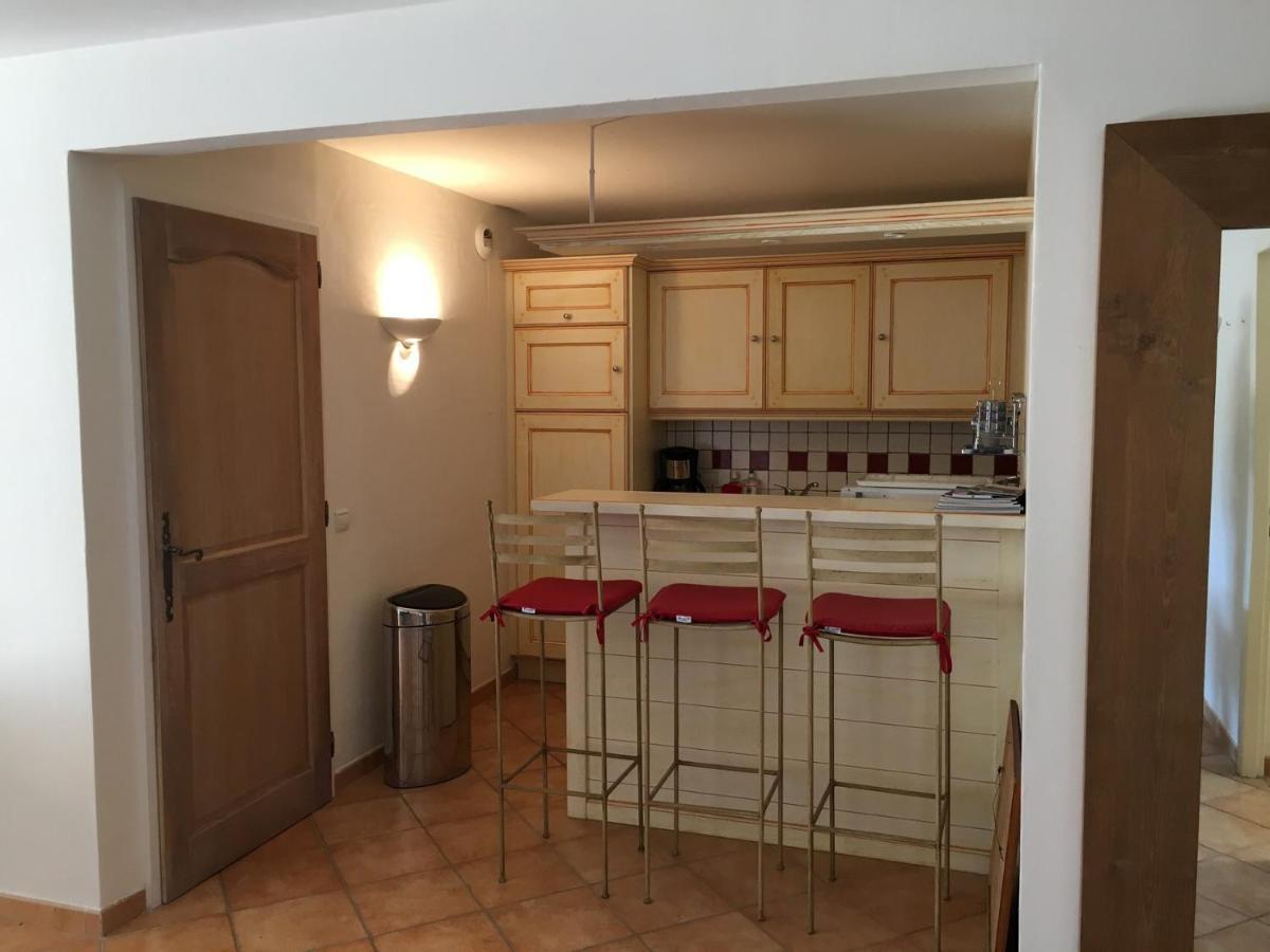 Sainte-Maxime - 3 Bedroom Apartment, Air Conditioned, Outdoor Terrace, Swimming Pool Exterior photo